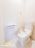【温水洗浄トイレ】
毎日使いやすい便利な仕様の温水洗浄トイレは、掃除がしやすくいつも清潔な空間に保てます♪

