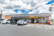 セブンイレブン岩槻江川店