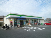 ファミリーマート東浦和三丁目店