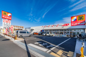 サンドラッグ川口前川店