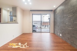 キッチンと向い合せのダイニングスペースは、食器類を運ぶ負担が少なく済み、ご家族みんなが家事に参加しやすいのが魅力的です。
