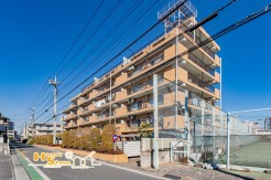 内覧をご希望の方は、お気軽にお問い合わせください。また、社用車によるご自宅や最寄り駅からの無料送迎サービスもご利用いただけます。初めてのマイホーム探しも、しっかりとサポートいたします。

