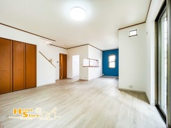 インテリアの自由度を大切にしたい方や、日々のひとときをゆったり楽しみたい方も、20.5帖のリビングなら、暮らしにゆとりをもたらし、日常のひとコマを彩る素敵な空間としてお過ごしいただけます。