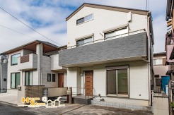 埼玉高速鉄道『戸塚安行』駅まで徒歩14分。利便性と住環境のバランスが取れた、快適な暮らしを叶える住宅地です。