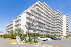 在宅ワークや自宅学習などライフスタイルの変化に伴い、間取りや住環境へのこだわりは欠かせません。一生に一度の買い物だからこそ、内覧はとても大切です。実際に住まいや周辺環境を肌で感じ、自分の生活をリアルにイメージしてみましょう。
