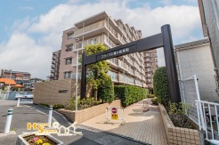 内覧をご希望の方は、お気軽にお問い合わせください。また、社用車によるご自宅や最寄り駅からの無料送迎サービスもご利用いただけます。初めてのマイホーム探しも、しっかりとサポートいたします。
