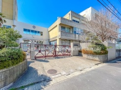 川口市戸塚東２丁目