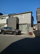 内覧をご希望の方は、事前のご予約をお願いいたします。また、社用車による最寄り駅やご自宅までの無料送迎も承っておりますので、お気軽にご相談ください。
