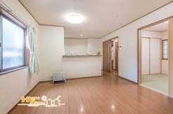 インテリアの自由度を大切にしたい方や、日々のひとときをゆったり楽しみたい方も、暮らしにゆとりをもたらし、日常のひとコマを彩る素敵な空間としてお過ごしいただけます。
