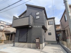 草加市新栄１丁目