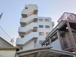 足立区西綾瀬１丁目