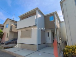 草加市稲荷６丁目