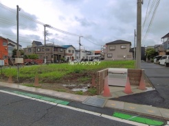 草加市氷川町