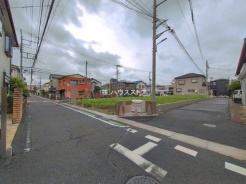 草加市氷川町