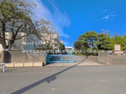 越谷市弥栄町３丁目