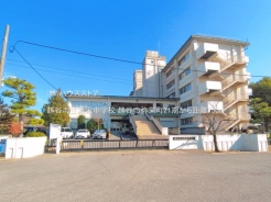 越谷市弥栄町３丁目