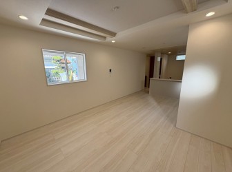 さいたま市岩槻区岩槻８期全1棟　D