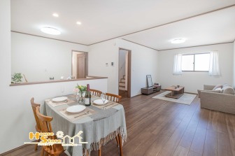 川口市安行小山　J号棟