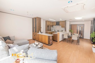 越谷市東大沢１丁目戸建