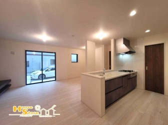 草加市旭町全1棟　B