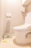 毎日使いやすい便利な仕様の温水洗浄トイレは、掃除がしやすくいつも清潔な空間に保てます♪
