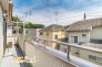 南向きの日当たり良好なバルコニーは2部屋からアクセスできる便利な動線でお洗濯物の取込みも快適にできます♪