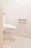 毎日使いやすい便利な仕様の温水洗浄トイレは、清掃がしやすくいつも清潔な空間に保てます♪
