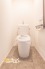 毎日使いやすい便利な仕様の温水洗浄トイレは、清掃がしやすくいつも清潔な空間に保てます♪
