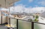 2部屋からアクセスできる続きバルコニー。広さと開放感により通風・採光を実現し、洗濯物が多い日も効率よく乾かせます。