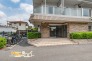 住まいの第一印象を決める外エントランスは、街並みに映える美しい佇まい。訪れる方を気持ちよく迎え、帰宅するたびに心が弾む空間です。