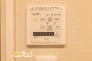 ２４時間換気機能を採用しており、室内の空気環境にも配慮された設計。清潔感のある快適な空間を保ちやすいお住まいです。
