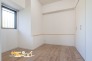 お部屋は採光と通風が考えられた居心地のいい空間設計。
