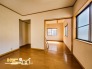 全居室は６帖以上の広さを確保し、家具やインテリアを自由にコーディネート可能。自分だけの居心地の良い空間を演出できるゆとりある住まいです。
