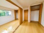 お部屋は採光と通風が考えられた居心地のいい空間設計。全居室収納付きのためスッキリとしたレイアウトを考えることができます。
