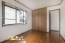 お部屋は採光と通風が考えられた居心地のいい空間設計。全居室収納付きのためスッキリとしたレイアウトを考えることができます。
