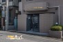清掃が行き届いた美しいエントランスは、緑の手入れも丁寧で、管理体制の良さがうかがえる快適な空間です。
