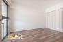 お部屋は採光と通風が考えられた居心地のいい空間設計。全居室収納付きのためスッキリとしたレイアウトを考えることができます。
