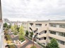 4階部分に面して日照・通風良好。