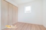リモートワークやお子様のお部屋などライフスタイルに合わせて様々な用途にご活用いただける居室。自由にカスタマイズすることで、自分だけのプライベート空間にすることができます。
