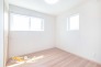 お部屋は採光と通風が考えられた居心地のいい空間設計。全居室収納付きのためスッキリとしたレイアウトを考えることができます。
