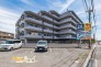 新規リフォームを実施し、室内を快適な住空間へと一新。新たな設備や内装に囲まれながら、心地よい暮らしをお楽しみいただけます。