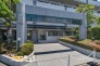 建物の顔となる外エントランスは、洗礼された印象と開放感が魅力。帰宅時にも心地よく迎えてくれる空間です。