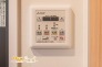 浴室換気乾燥暖房機と24時間換気タイマー機能を備えた快適な浴室。雨の日の洗濯物の乾燥や冬場の入浴時にも活躍します。