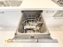 洗い物の負担や水洗いによる肌荒れも、食器洗浄機があれば安心。ビルドインでスペースを取らず、手間のかかる後片付けを任せられる、忙しい毎日に心強い設備です。
