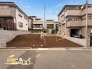 商業施設や教育施設も徒歩圏内で、日常の利便性も高い環境です。
