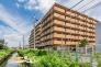 内覧をご希望の方は、お気軽にお問い合わせください。また、社用車によるご自宅や最寄り駅からの無料送迎サービスもご利用いただけます。初めてのマイホーム探しも、しっかりとサポートいたします。
