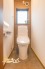 毎日使う場所だからこそ、落ち着いて過ごせるトイレ空間。シンプルで使いやすい空間は、暮らしの中に自然と馴染み、快適な毎日をさりげなく支えてくれます。