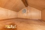 屋根裏の空間を有効活用した小屋裏収納。季節家電や衣類、スーツケースなど、普段使わない荷物をまとめて収納でき、居室やリビングをスッキリ保つのに役立ちます。