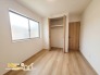 お部屋は採光と通風が考えられた居心地のいい空間設計。全居室収納付きのためスッキリとしたレイアウトを考えることができます。
