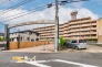 南西・南東角住戸で日当たり・通風良好の快適なお部屋です。新規フルリフォーム済み！約７３平米超の開放的で広い専用庭があり、家庭菜園やお子様の遊び場などに最適です。